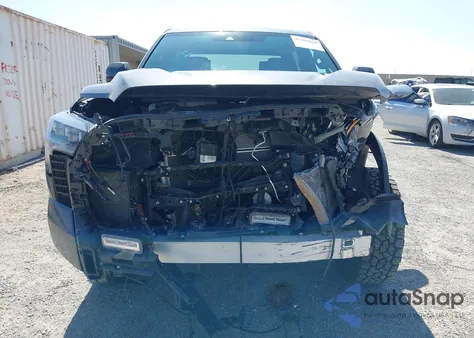 2024 Toyota Tundra Hybrid Trd Pro 4Wd z USA, uszkodzony, nr VIN 5TFPC5DB5RX044076